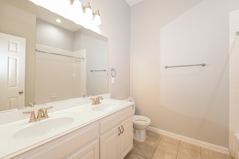 2,750/Mo, 1224 Wedgewood Dr Forney, TX 75126 Bathroom View