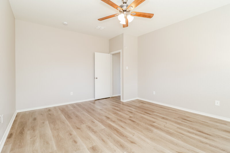 2,185/Mo, 627 Berry Trl Forney, TX 75126 Main Bedroom View 2