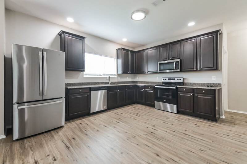 2,575/Mo, 11425 Maddie Ave Fort Worth, TX 76244 Kitchen View 2