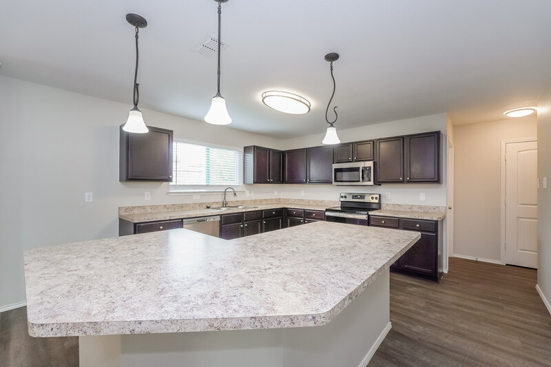 2,350/Mo, 4920 Wild Oats Dr Fort Worth, TX 76179 Kitchen View