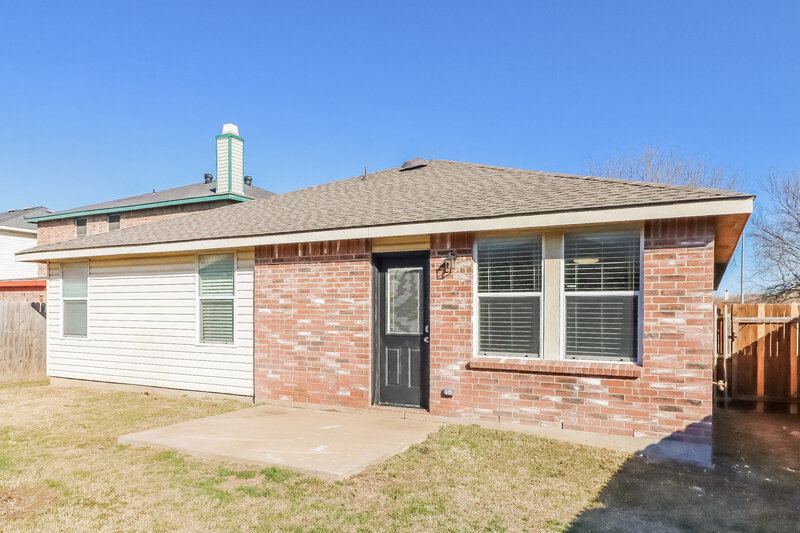 2,520/Mo, 3917 Foxhound Ln Fort Worth, TX 76123 Rear View