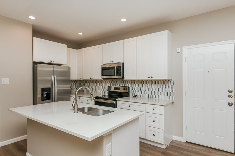 2,290/Mo, 2313 Sundrop Ct Fort Worth, TX 76108 Kitchen View