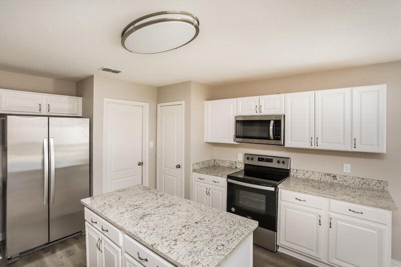 2,350/Mo, 6918 Meadow Bend Dr Arlington, TX 76002 Kitchen View