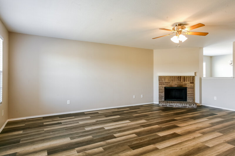 2,140/Mo, 420 Silver Leaf Dr Fate, TX 75087 Living Room View