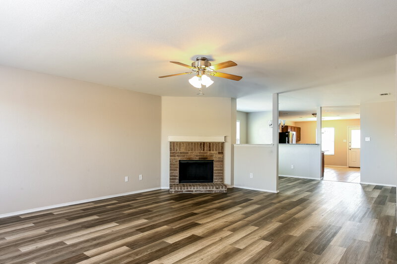 2,140/Mo, 420 Silver Leaf Dr Fate, TX 75087 Living Room View 2