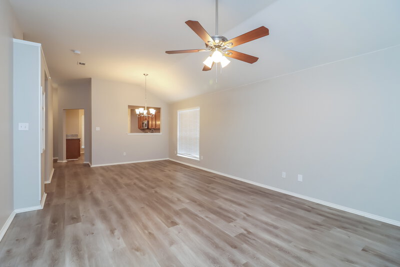 2,035/Mo, 1109 Darren Dr Burleson, TX 76028 Living Room View 2