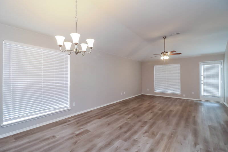 2,035/Mo, 1109 Darren Dr Burleson, TX 76028 Dining Room View