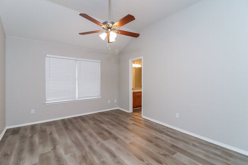 2,035/Mo, 1109 Darren Dr Burleson, TX 76028 Main Bedroom View