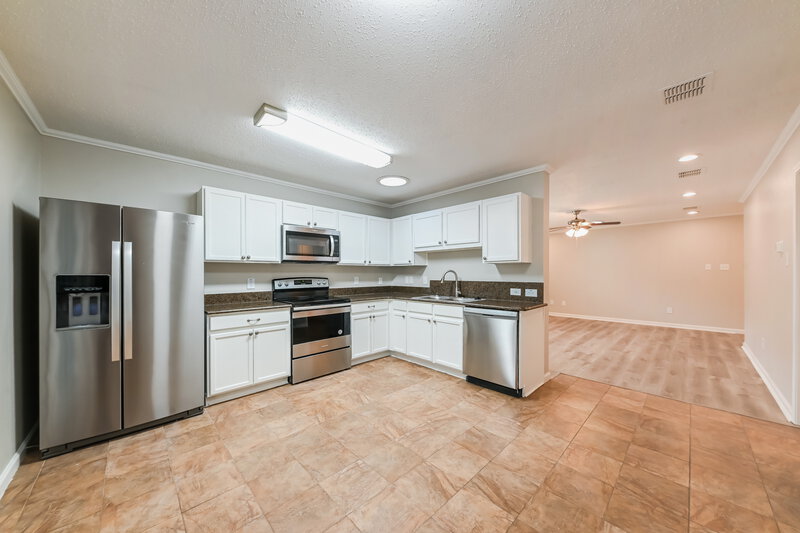 2,175/Mo, 1036 Singletree Dr Forney, TX 75126 Kitchen View 3