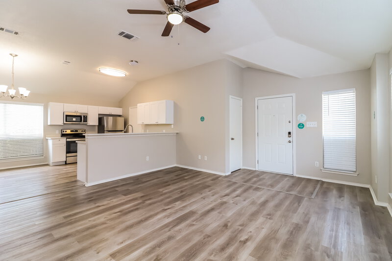 1,900/Mo, 10529 Towerwood Dr Fort Worth, TX 76140 Dining Room View 2