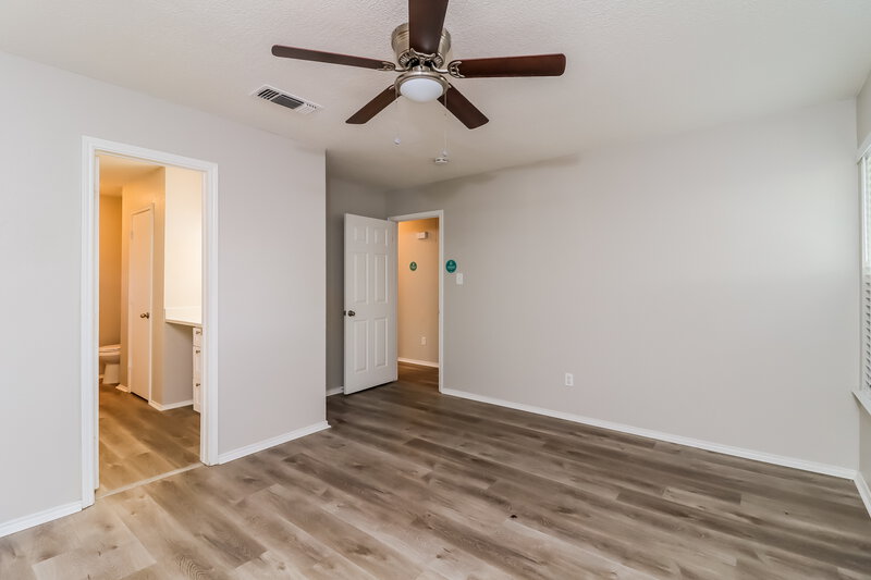 1,900/Mo, 10529 Towerwood Dr Fort Worth, TX 76140 Main Bedroom View