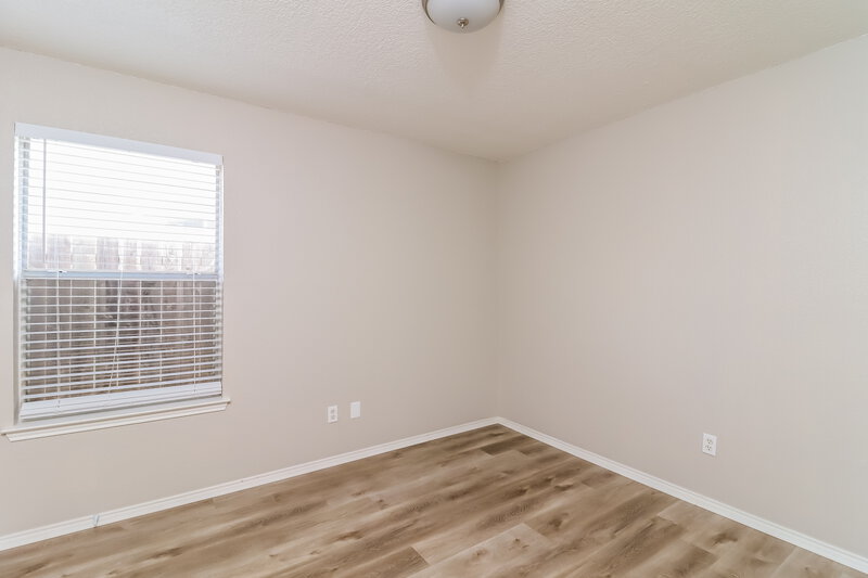 1,900/Mo, 10529 Towerwood Dr Fort Worth, TX 76140 Bedroom View 2