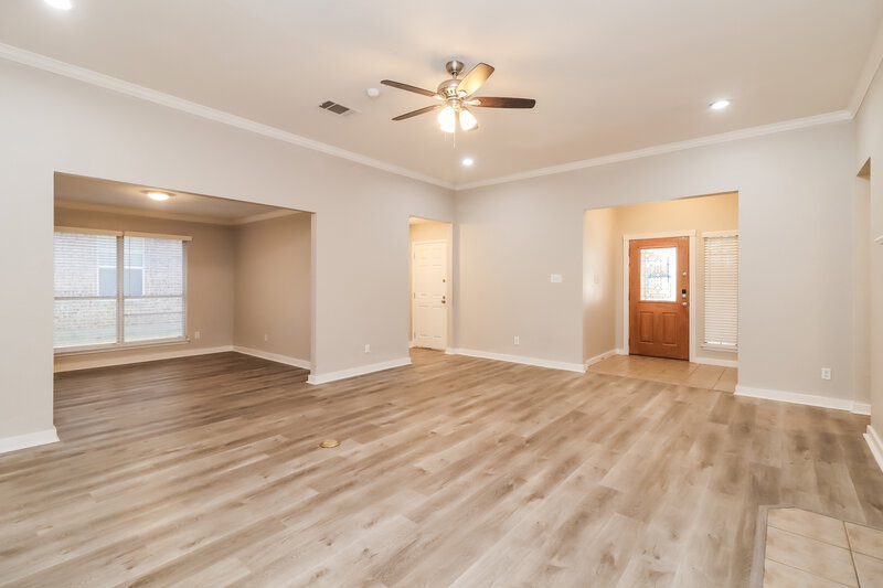 2,395/Mo, 486 Mesa Vista Dr Crowley, TX 76036 Living Room View 2