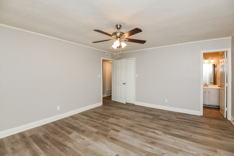 2,540/Mo, 4301 Campion Ln Fort Worth, TX 76137 Main Bedroom View 2