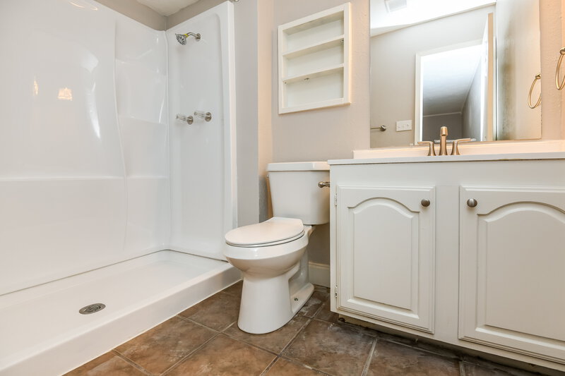 2,540/Mo, 4301 Campion Ln Fort Worth, TX 76137 Main Bathroom View