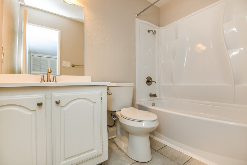 2,540/Mo, 4301 Campion Ln Fort Worth, TX 76137 Bathroom View