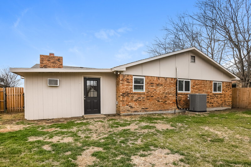 2,540/Mo, 4301 Campion Ln Fort Worth, TX 76137 Rear View