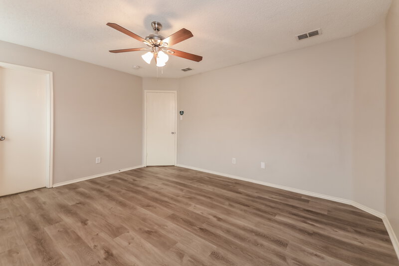 2,415/Mo, 1616 Cliffbrook Dr Rockwall, TX 75032 Main Bedroom View 2