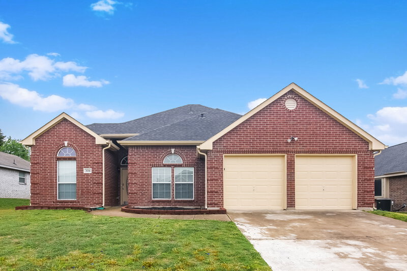 2,175/Mo, 3014 Canary Ln Midlothian, TX 76065 External View