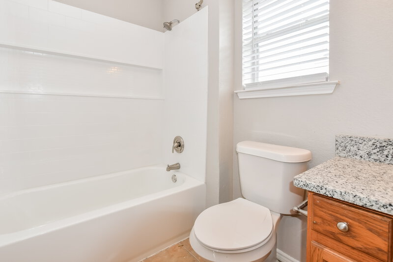2,620/Mo, 309 Cobblestone Dr Wylie, TX 75098 Bathroom View