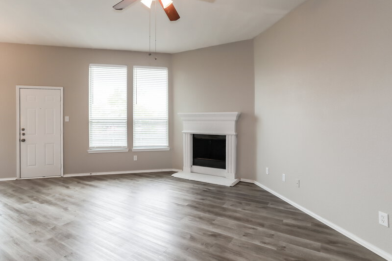2,180/Mo, 2945 Stockton St Denton, TX 76209 Living Room View 2