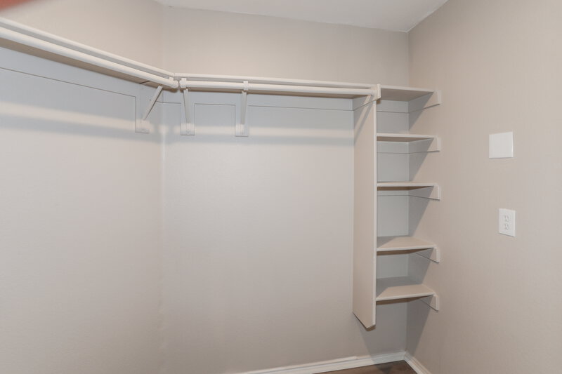 2,180/Mo, 2945 Stockton St Denton, TX 76209 Walk In Closet View