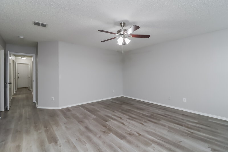 2,580/Mo, 6027 Guilia Dr Grand Prairie, TX 75052 Main Bedroom View 2