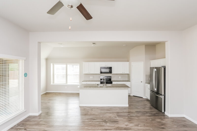 2,635/Mo, 111 Affirmed Rd Waxahachie, TX 75165 Living Room View