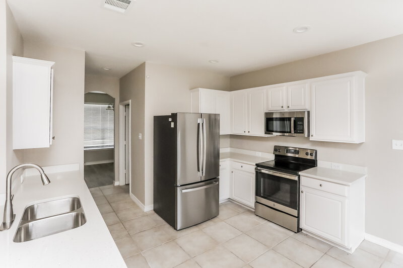 2,750/Mo, 226 Arabian Rd Waxahachie, TX 75165 Kitchen View