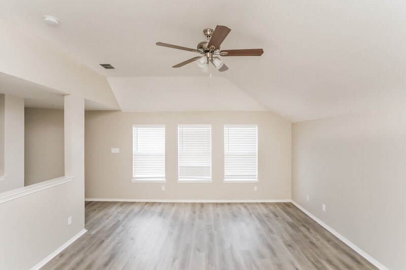 2,750/Mo, 226 Arabian Rd Waxahachie, TX 75165 Loft View