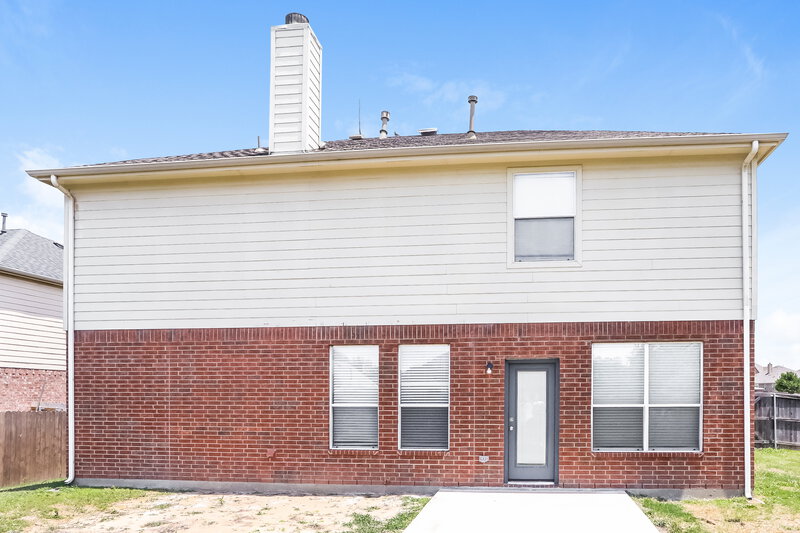 2,750/Mo, 226 Arabian Rd Waxahachie, TX 75165 Rear View