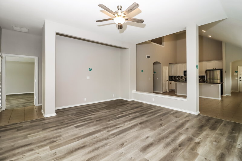 2,530/Mo, 540 Kerry St Crowley, TX 76036 Living Room View