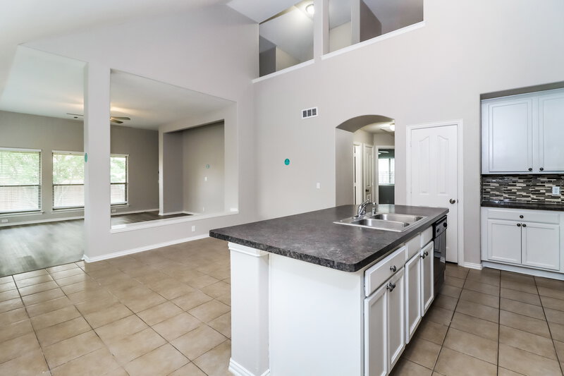 2,530/Mo, 540 Kerry St Crowley, TX 76036 Kitchen View 2