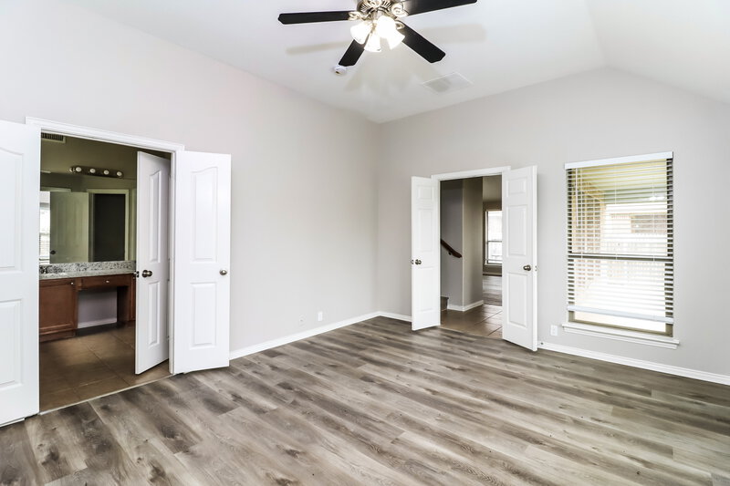 2,530/Mo, 540 Kerry St Crowley, TX 76036 Main Bedroom View 2