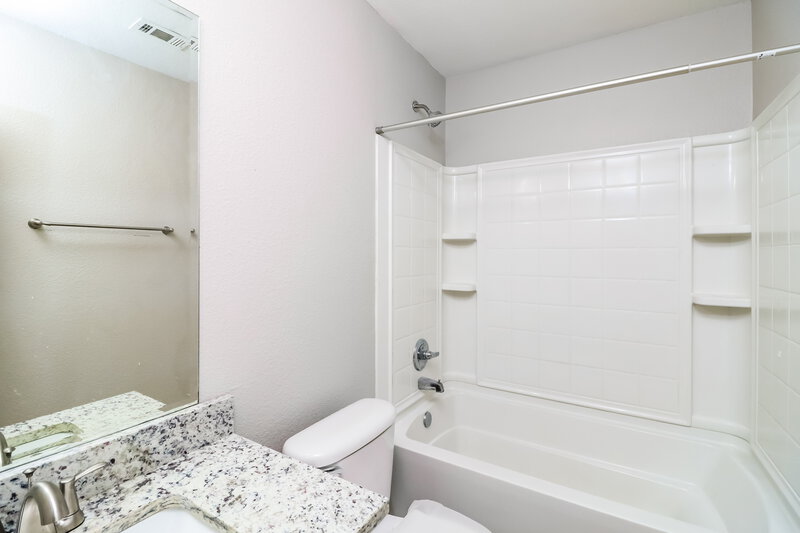 2,530/Mo, 540 Kerry St Crowley, TX 76036 Bathroom View