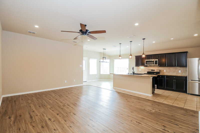 2,195/Mo, 239 Stallion Way Ponder, TX 76259 Living Room View