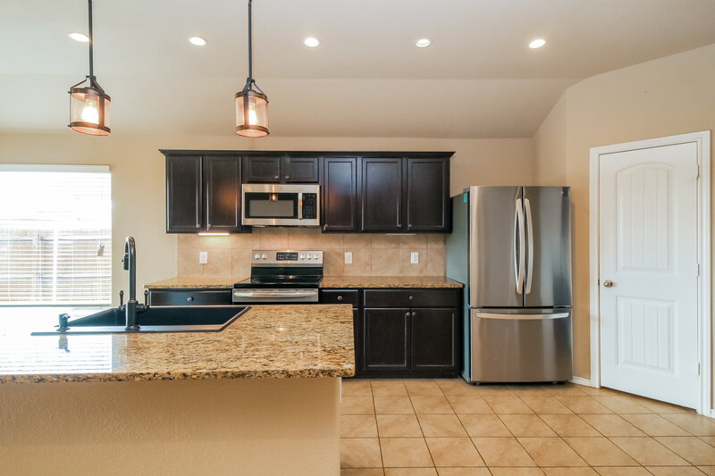 2,195/Mo, 239 Stallion Way Ponder, TX 76259 Kitchen View