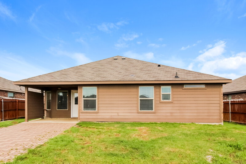 2,195/Mo, 239 Stallion Way Ponder, TX 76259 Rear View