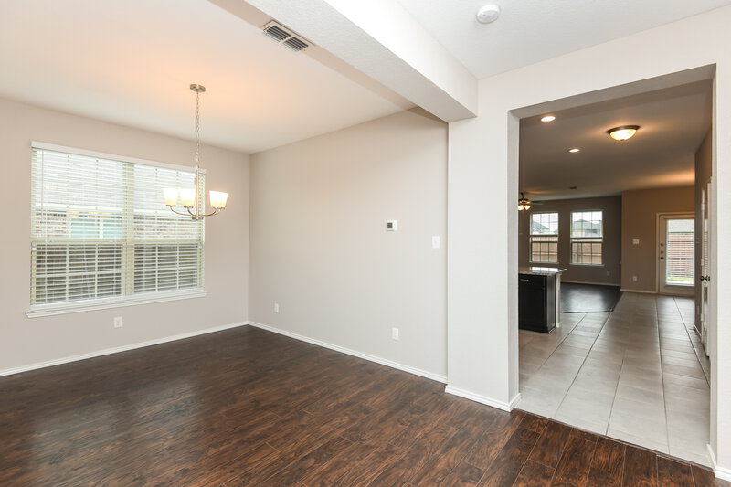 3,175/Mo, 204 Bay St Waxahachie, TX 75165 Living Room View 4