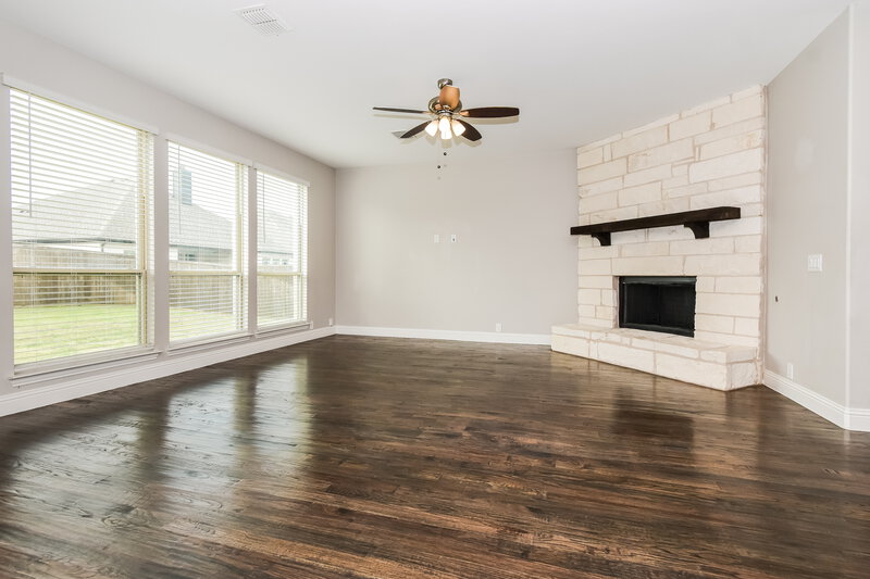 2,895/Mo, 1129 Quail Dove Dr Little Elm, TX 75068 Living Room View