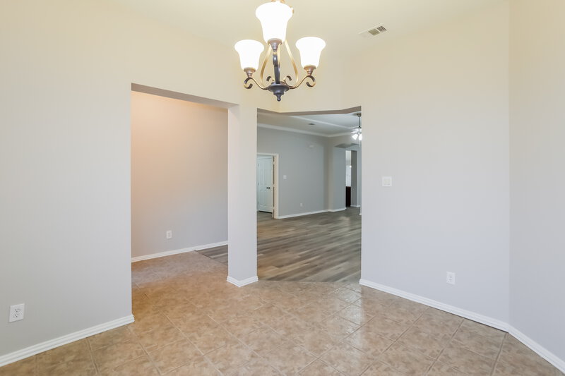 2,460/Mo, 924 Hemlock Trl Saginaw, TX 76131 Dining Room View