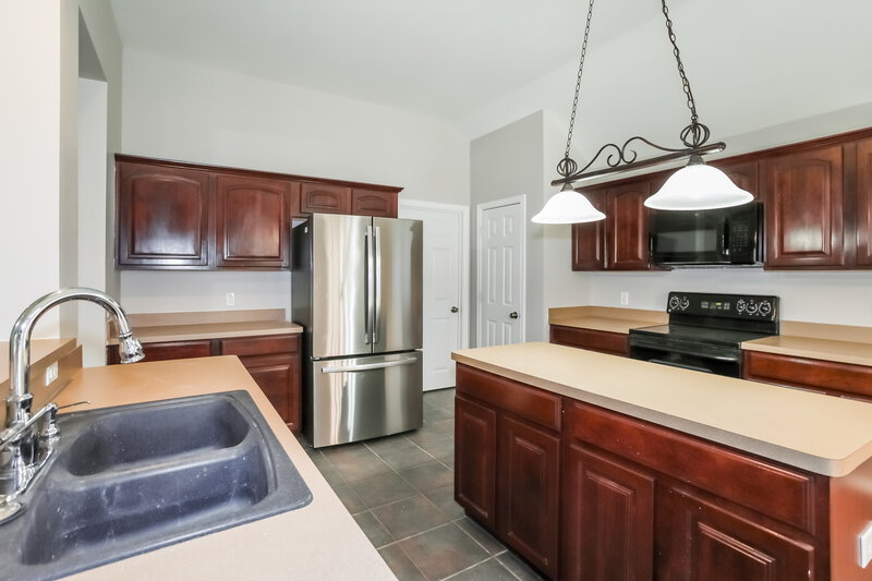 2,460/Mo, 924 Hemlock Trl Saginaw, TX 76131 Kitchen View