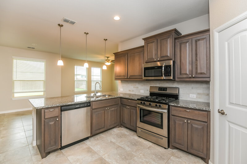 2,440/Mo, 1029 Madelia Ave Fort Worth, TX 76177 Kitchen View 3