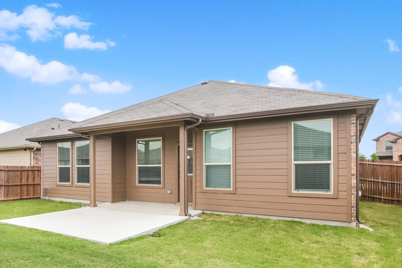 2,440/Mo, 1029 Madelia Ave Fort Worth, TX 76177 Rear View