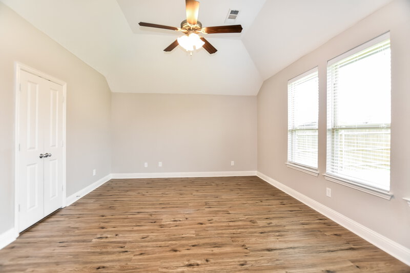 3,015/Mo, 1505 Tavistock Rd Forney, TX 75126 Main Bedroom View