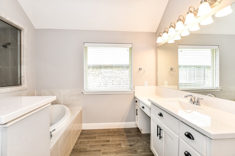 3,015/Mo, 1505 Tavistock Rd Forney, TX 75126 Bathroom View
