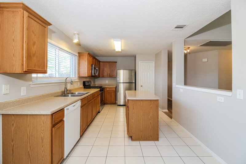 2,945/Mo, 848 Lariat Dr Saginaw, TX 76131 Kitchen View
