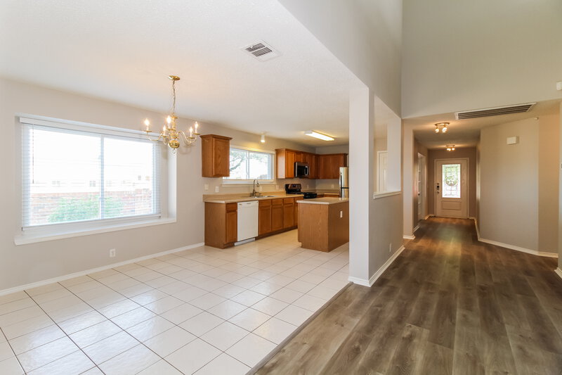 2,945/Mo, 848 Lariat Dr Saginaw, TX 76131 Hallway View