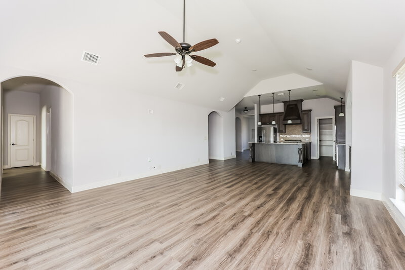 3,040/Mo, 1024 English Oak Dr Burleson, TX 76028 Living Room View 3