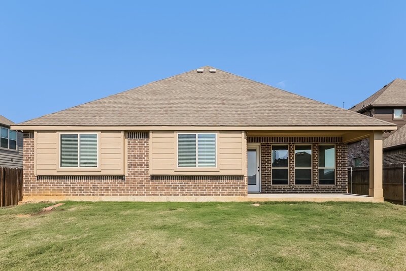 3,040/Mo, 1024 English Oak Dr Burleson, TX 76028 Rear View 2